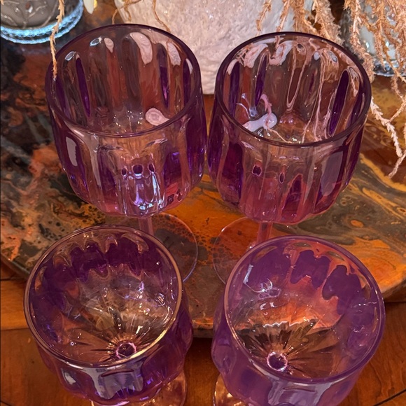 SOLD Anthropologie Lilac 4 Wine Glass Set - Picture 4 of 4